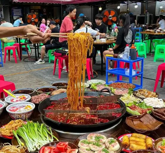 餐饮业“倒春寒”来袭：春节后多地餐厅扎堆倒闭生存战如何破局？(图8)